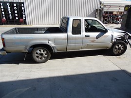 1990 TOYOTA PICK UP XTRA CAB SR5 SILVER 3.0 MT 2WD Z21423